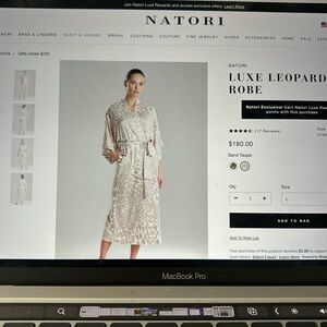 Beautiful luxe leopard robe from Natori ,super luxurious feel !